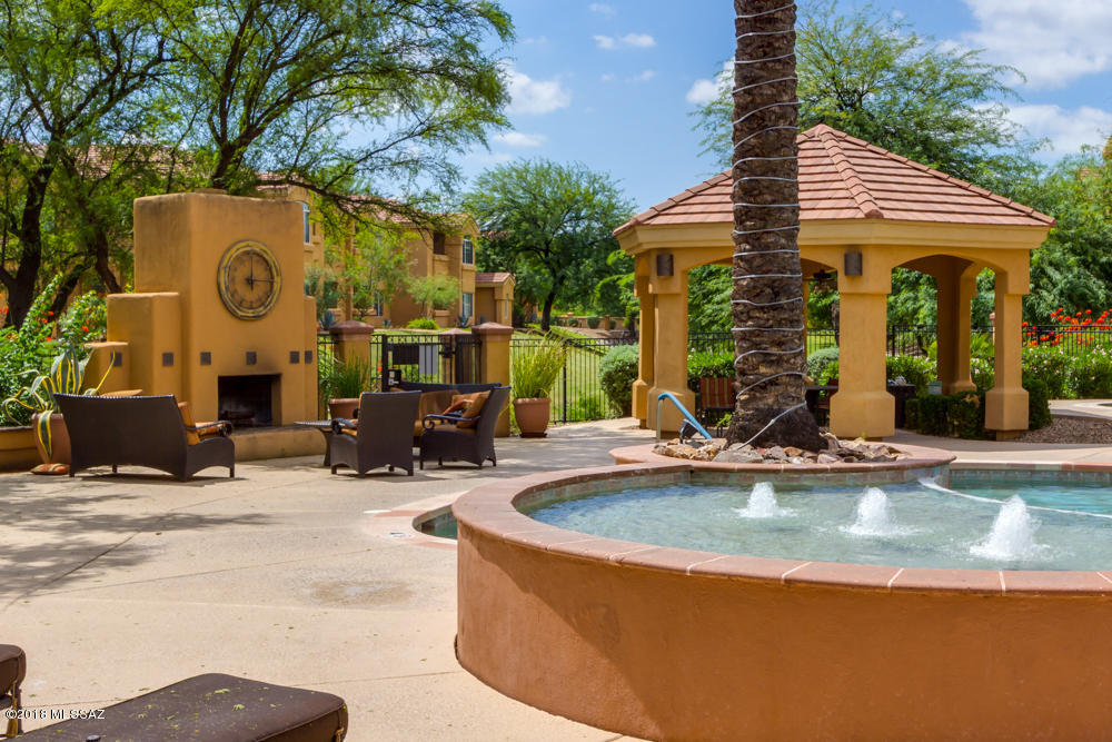 Pinnacle Canyon Condominium - Residential