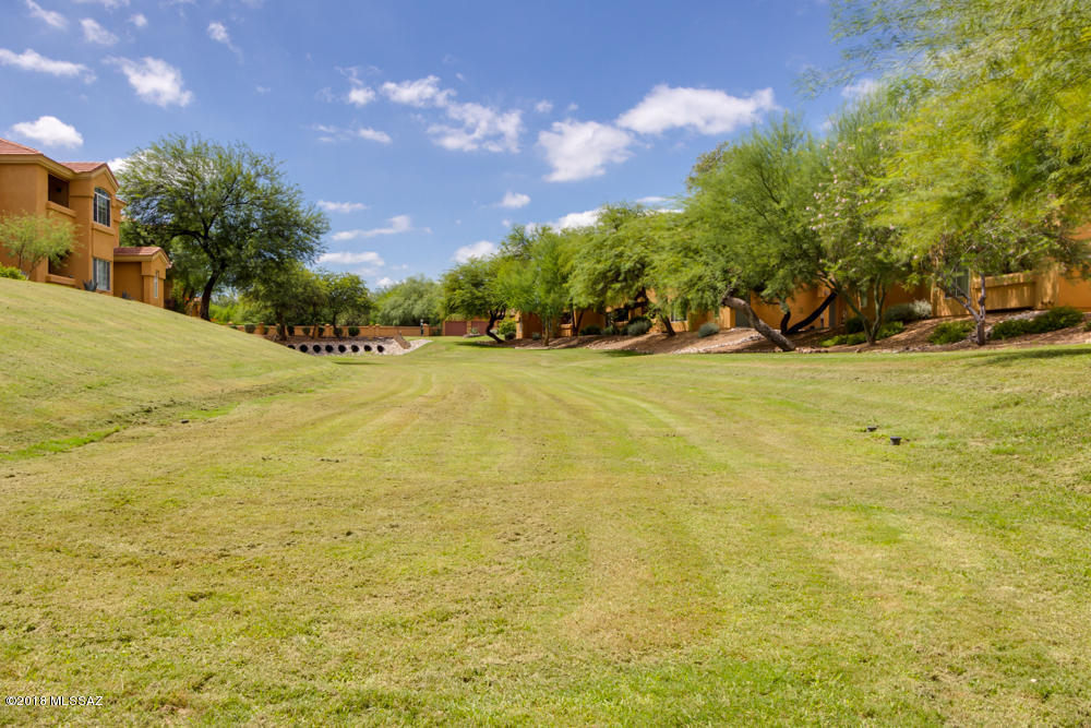 Pinnacle Canyon Condominium - Residential