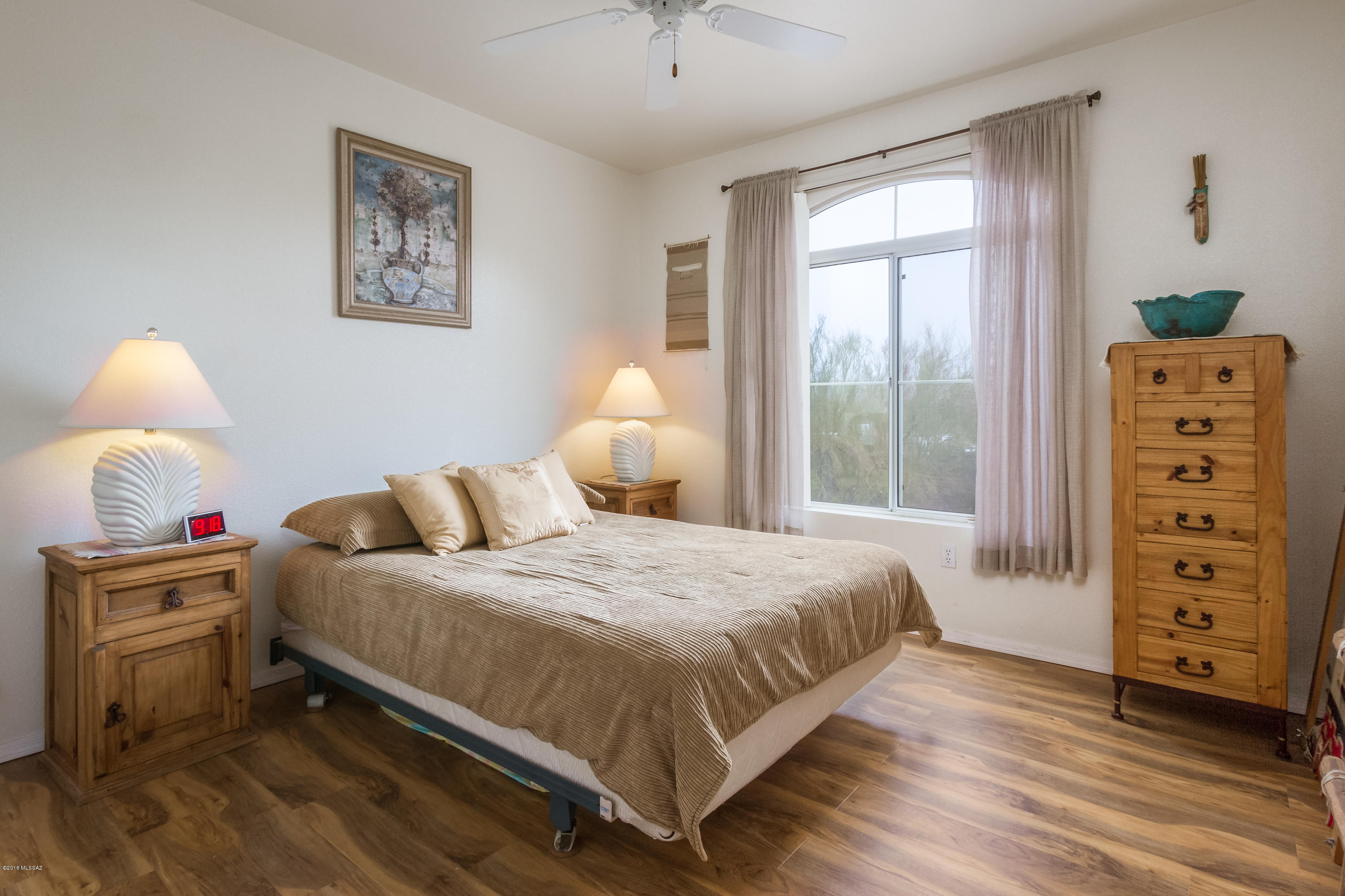 Pinnacle Canyon Condominium - Residential