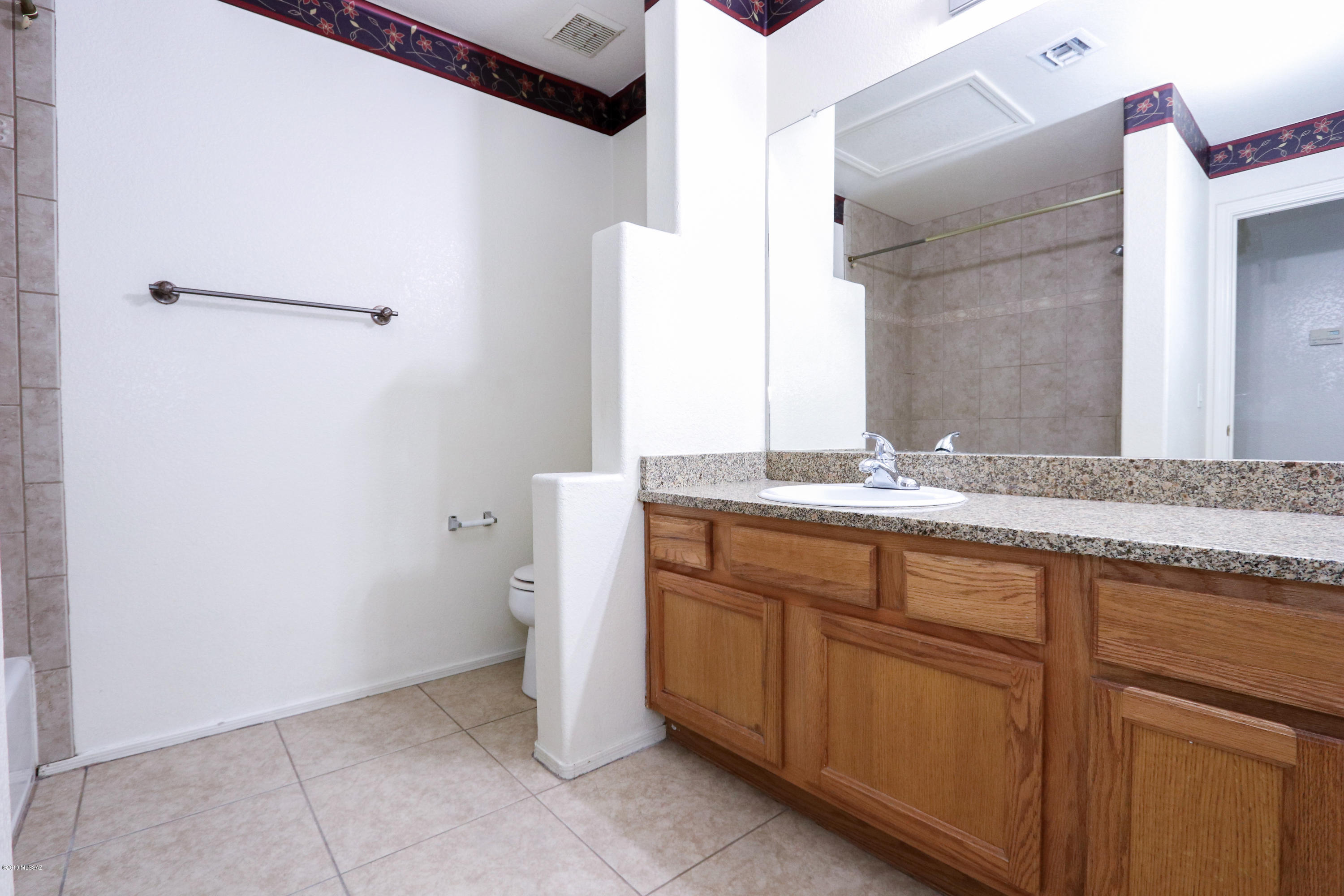 Mountain View Condos. (1-76) - Residential Lease