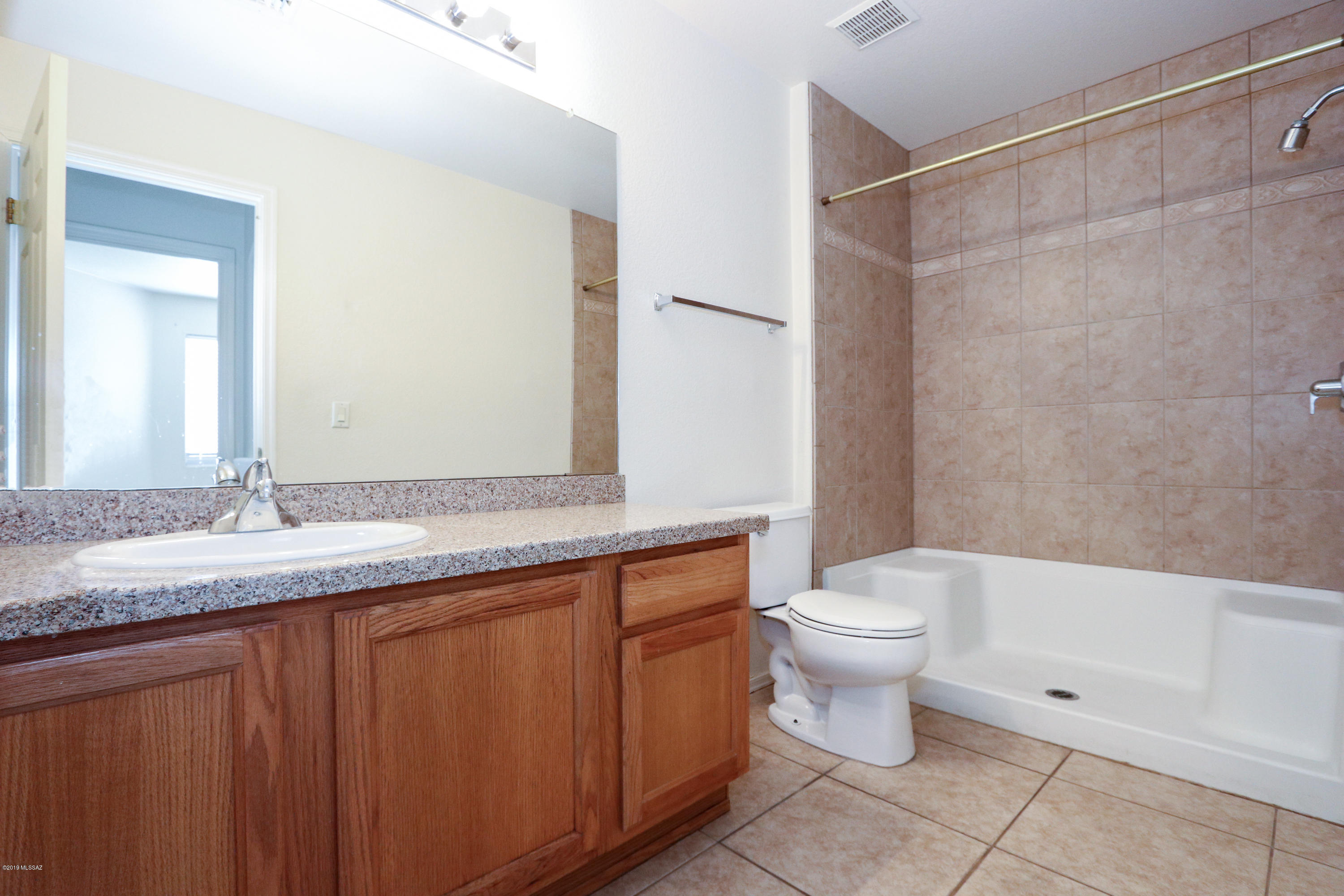 Mountain View Condos. (1-76) - Residential Lease