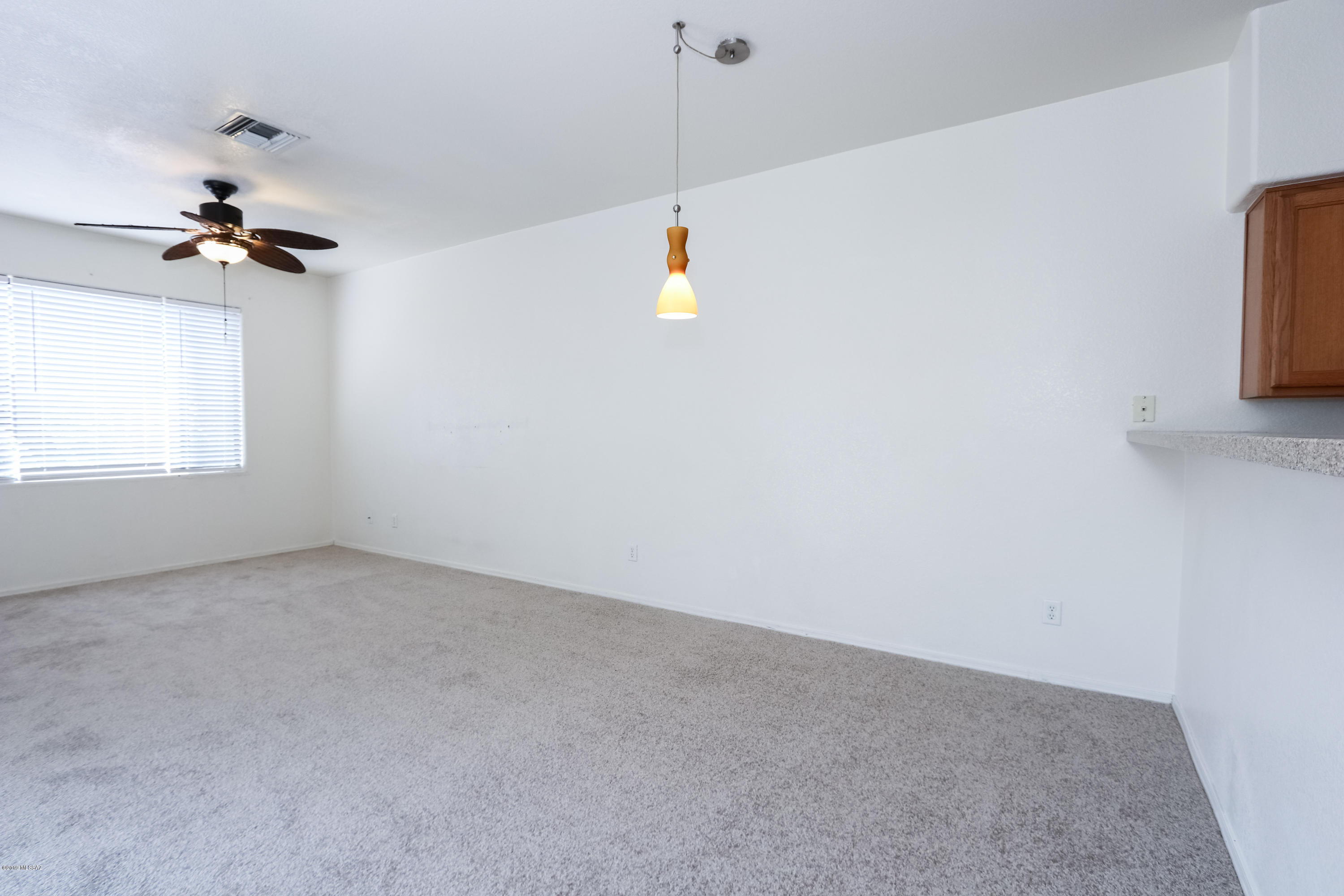 Mountain View Condos. (1-76) - Residential Lease