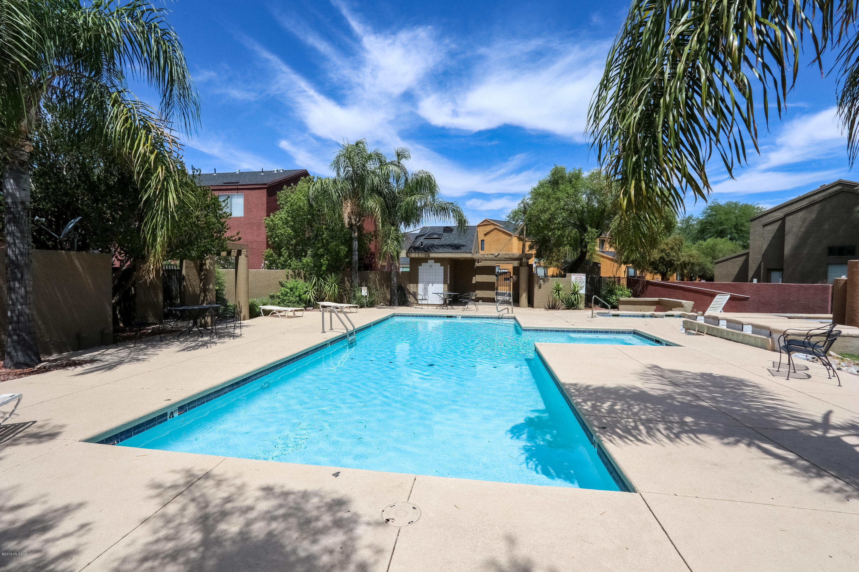 Mountain View Condos. (1-76) - Residential Lease