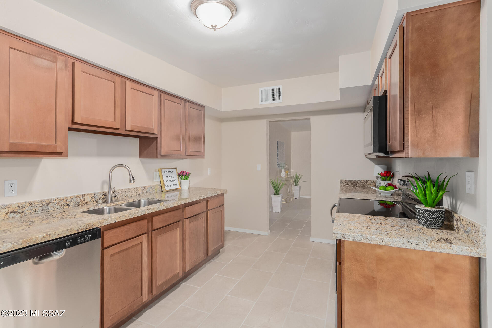 Tierra Del Sol (1-2) - Residential Lease