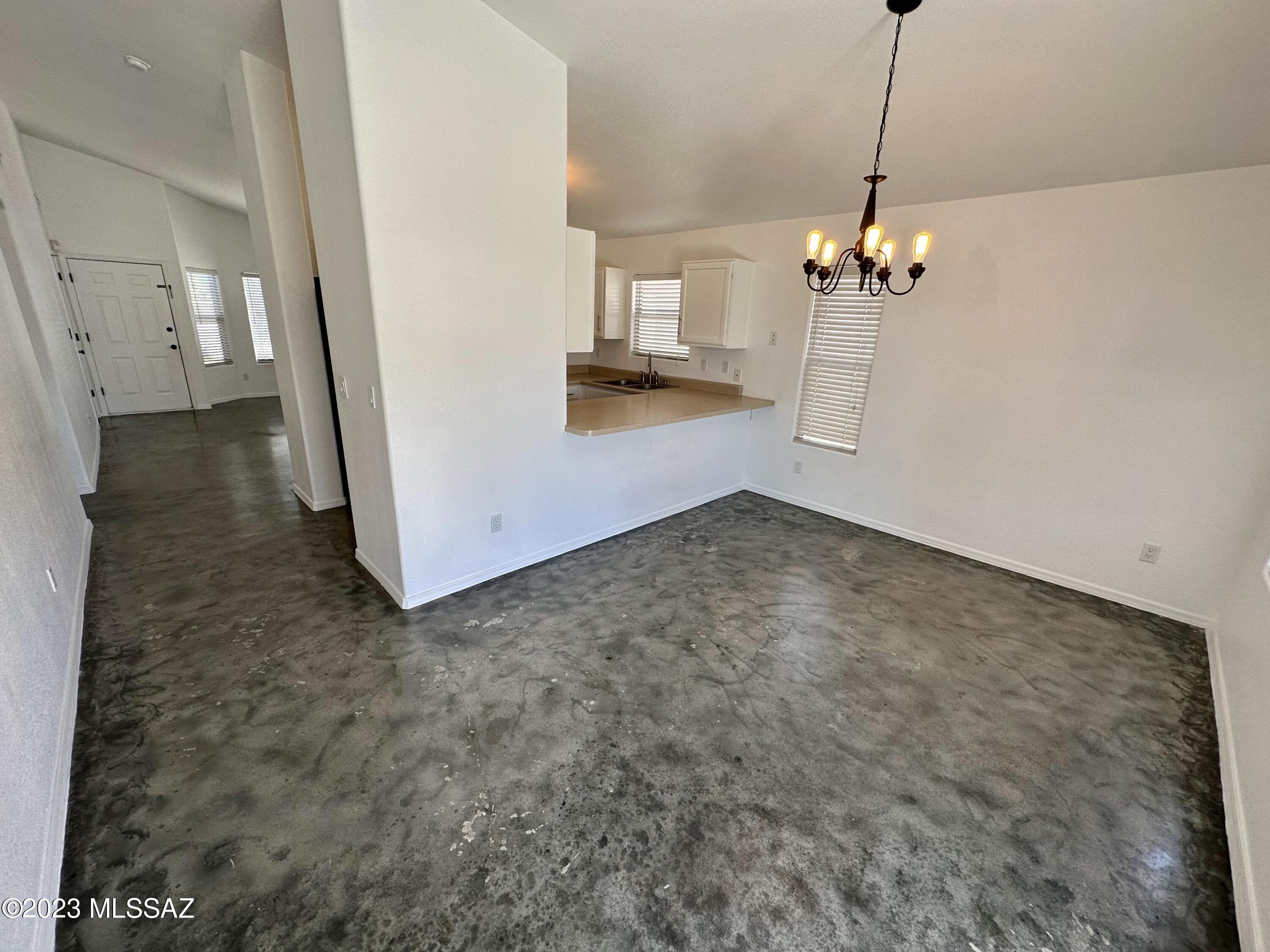 Silver Creek (1-288) - Residential Lease