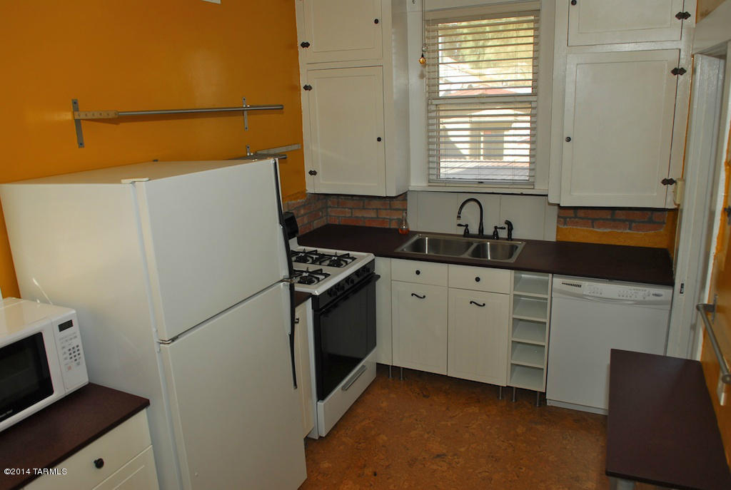 Unsubdivided - Residential Lease