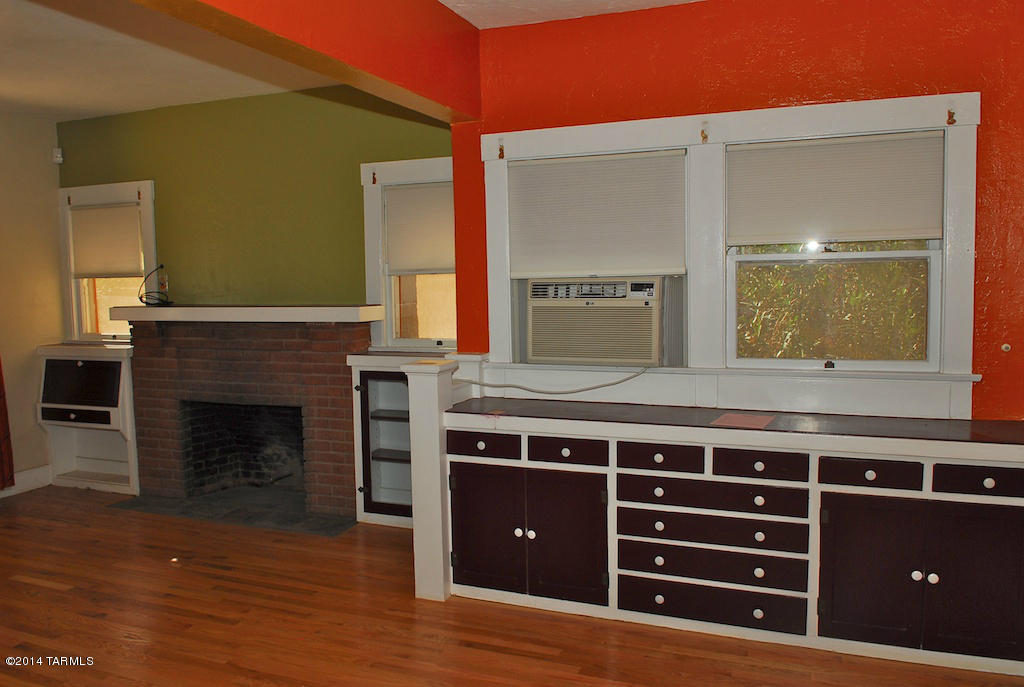 Unsubdivided - Residential Lease
