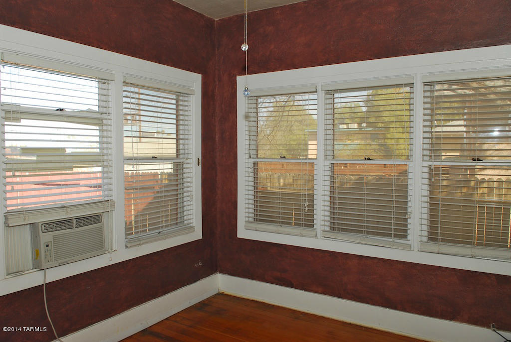 Unsubdivided - Residential Lease