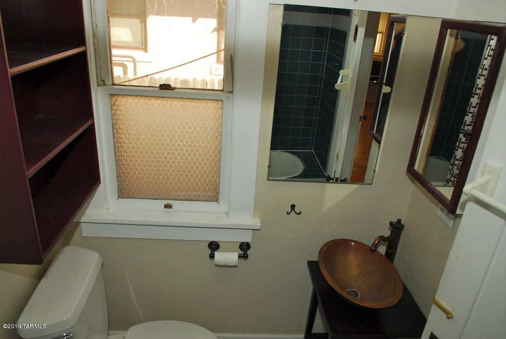 Unsubdivided - Residential Lease