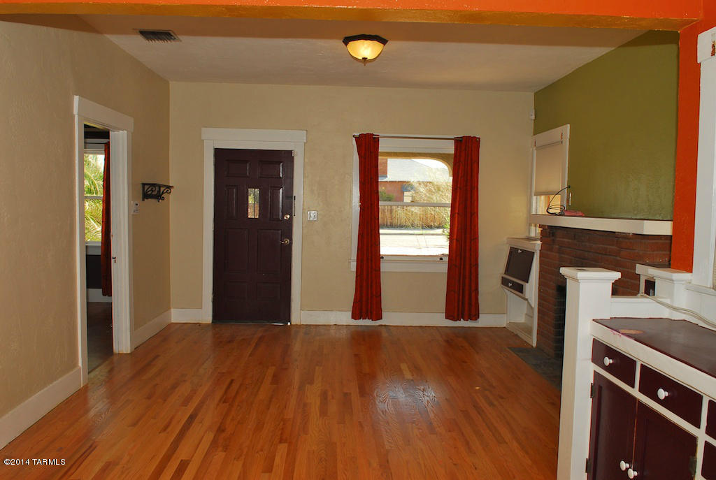 Unsubdivided - Residential Lease
