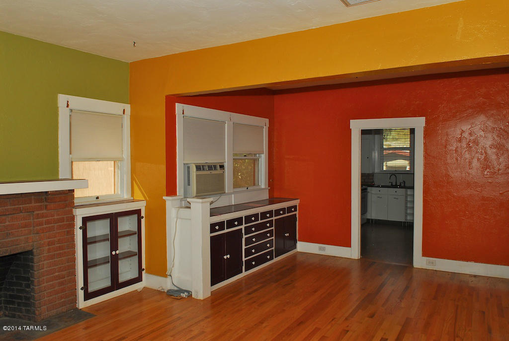 Unsubdivided - Residential Lease