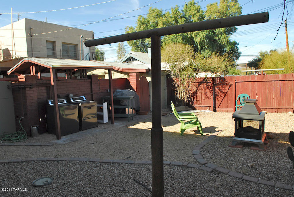 Unsubdivided - Residential Lease