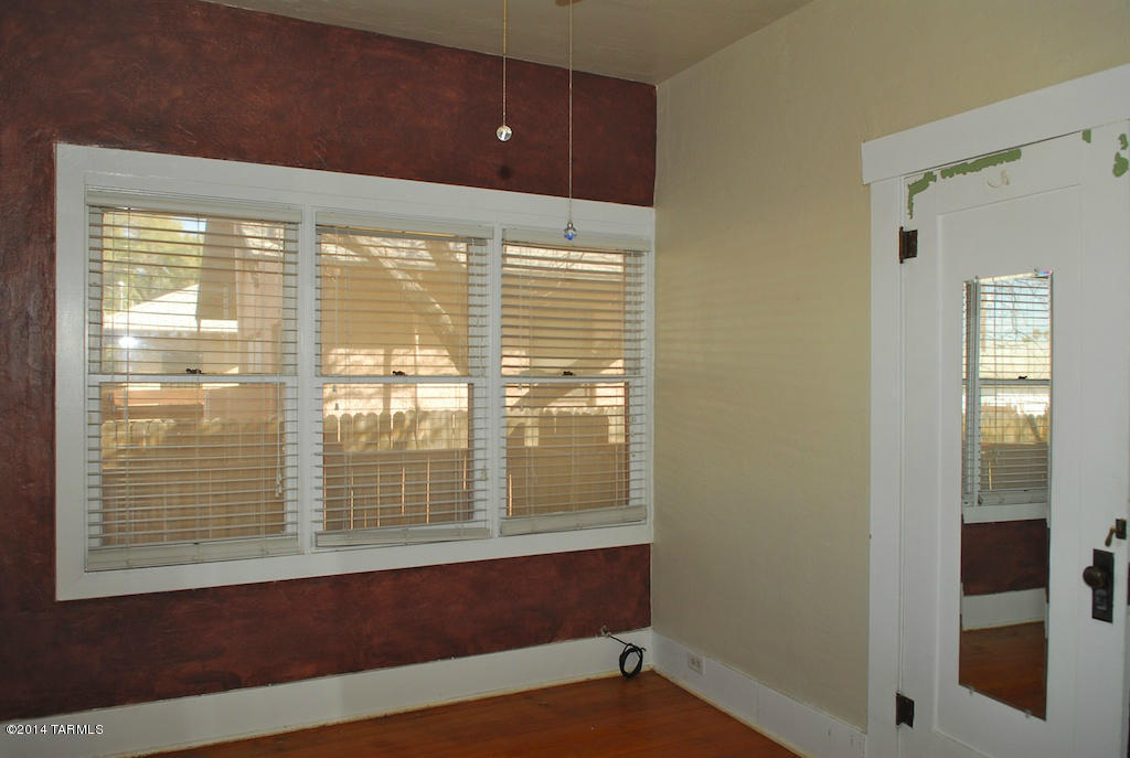 Unsubdivided - Residential Lease