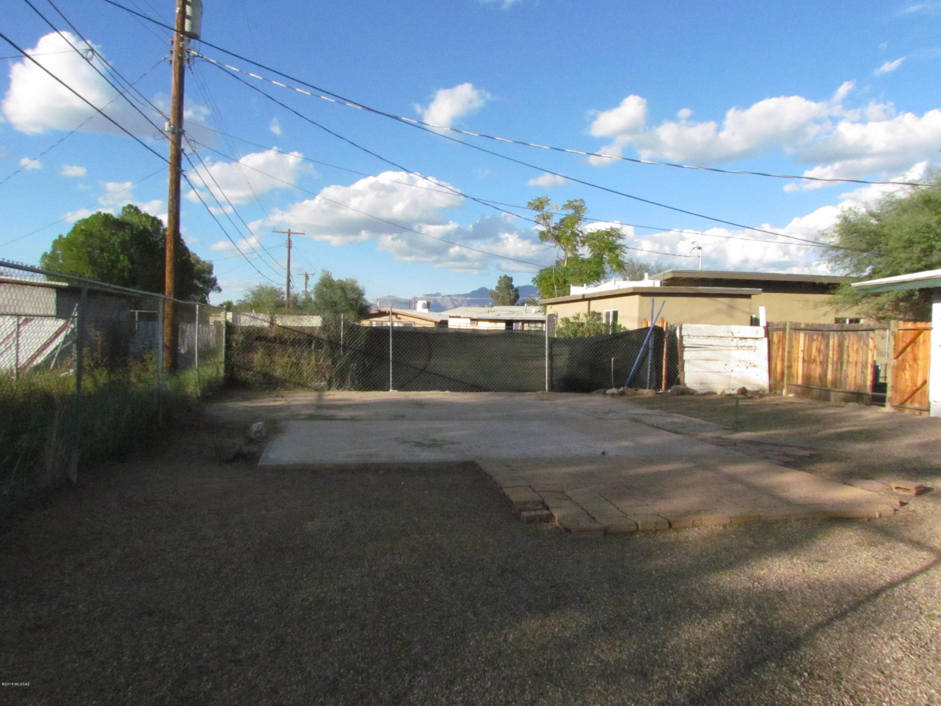 Pueblo Gardens - Residential