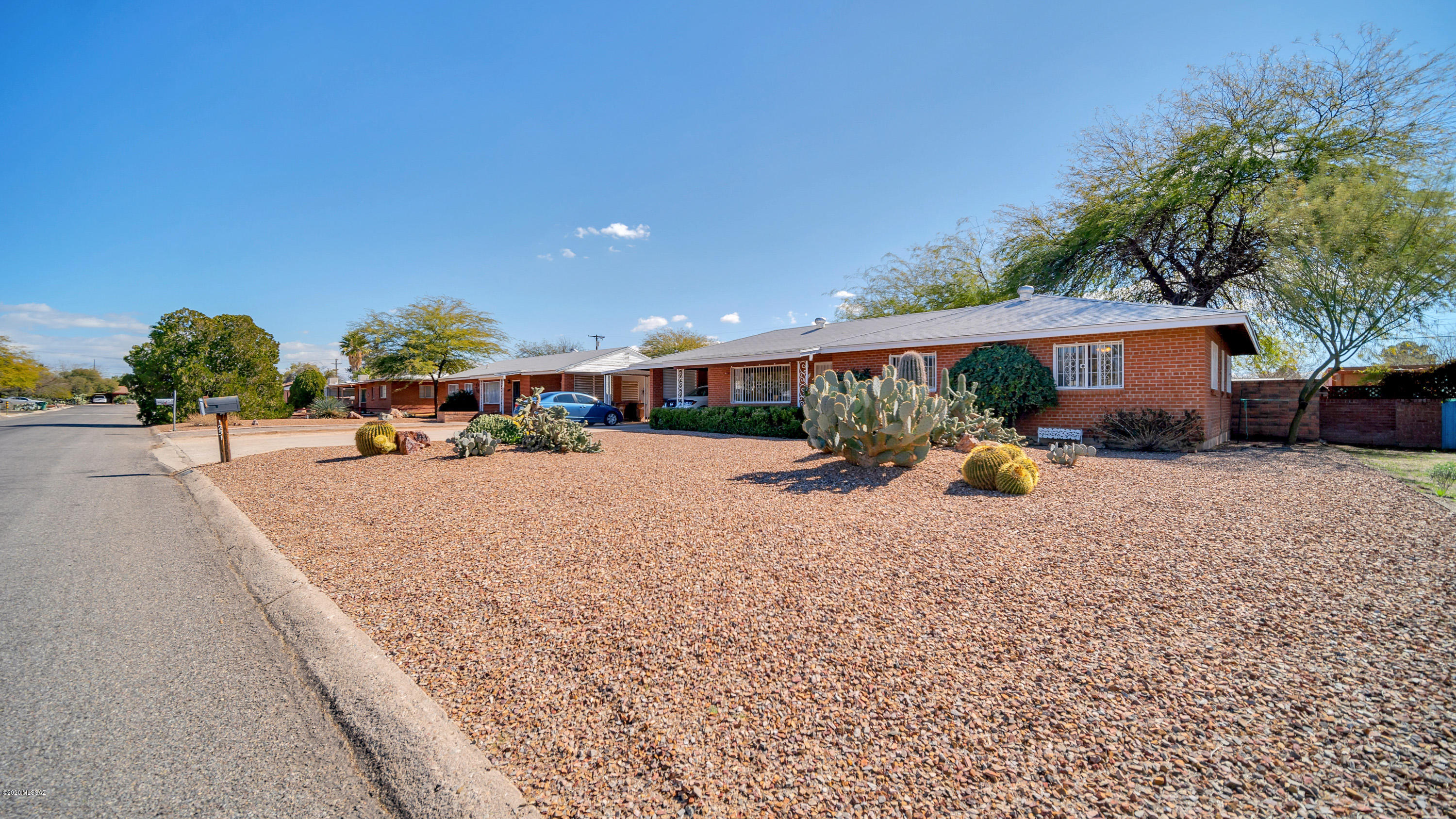 Vista Del Lago - Residential