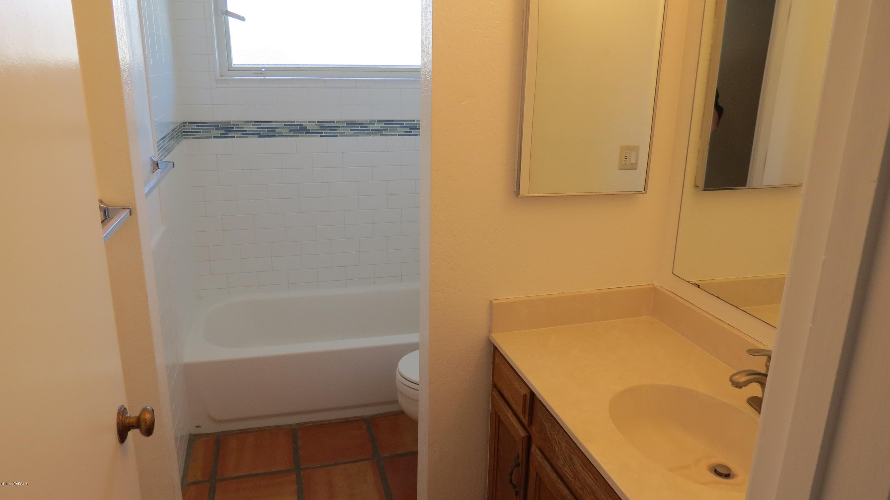 Vista Del Rio (218-290) - Residential Lease