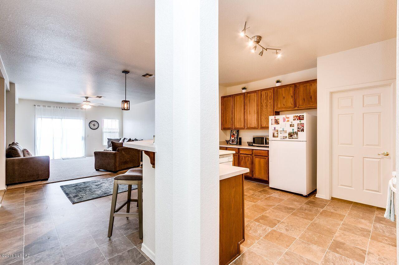 Black Horse (1-411) - Residential