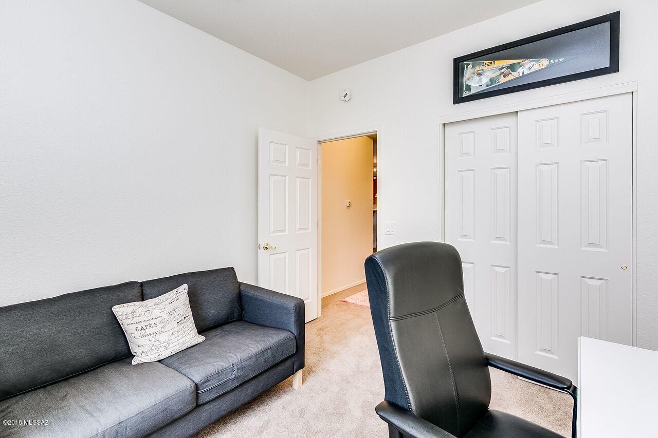 Black Horse (1-411) - Residential
