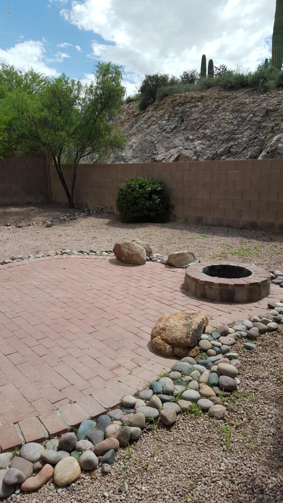 Desert Montage (1-92) - Residential Lease
