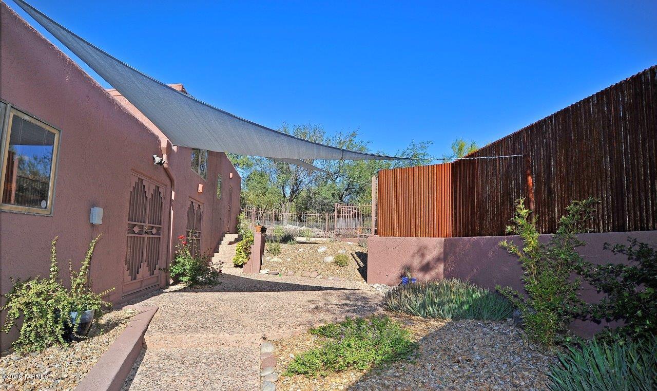 La Buena Vida Estates (1-37) - Residential