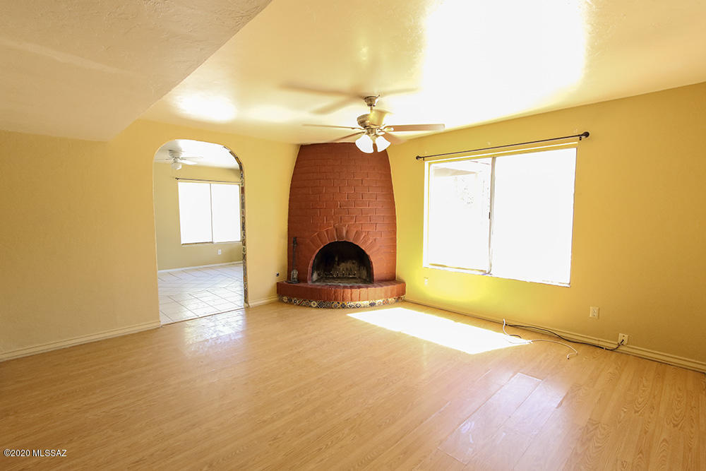 Tucson Park West NO. 2 (1-84) - Residential Lease