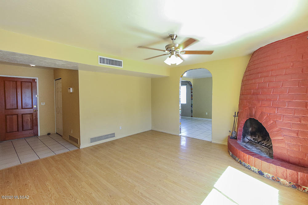 Tucson Park West NO. 2 (1-84) - Residential Lease