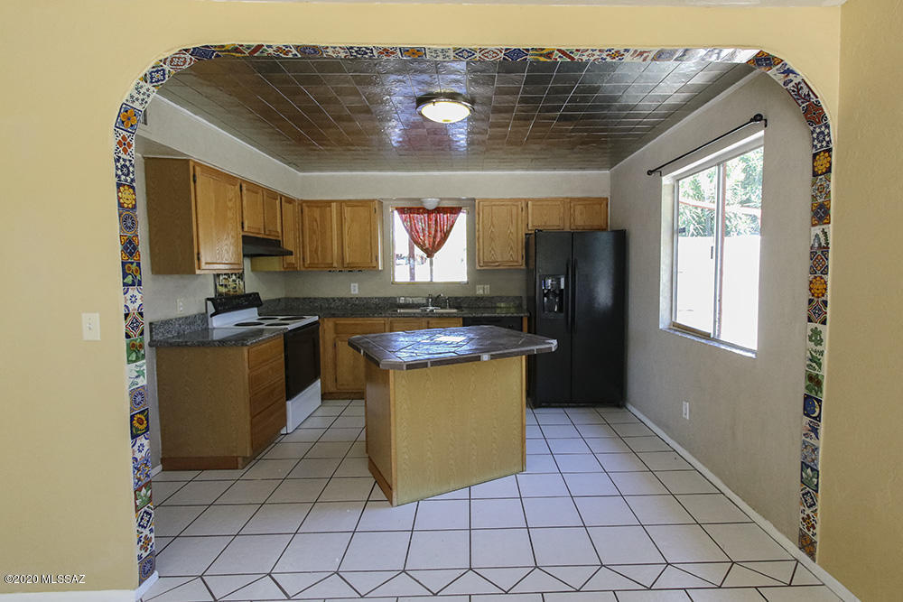 Tucson Park West NO. 2 (1-84) - Residential Lease
