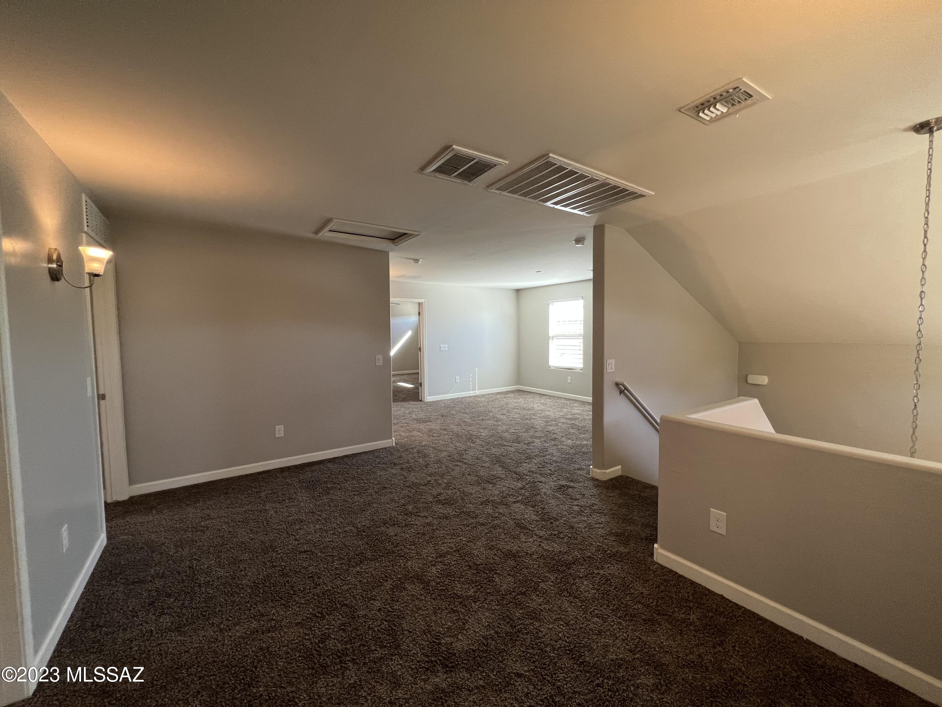 Vista Del Lago Norte SQ20140780198 - Residential Lease