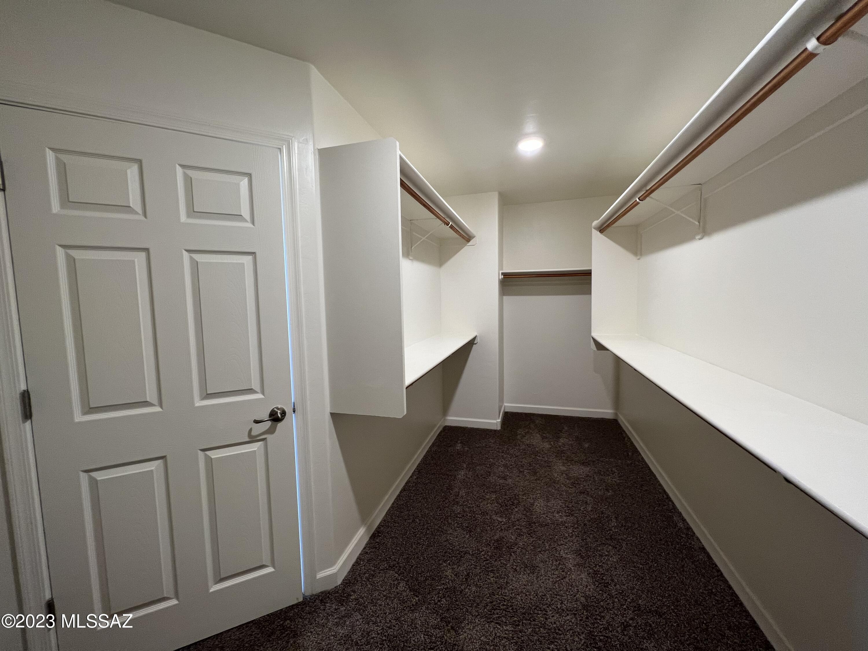 Vista Del Lago Norte SQ20140780198 - Residential Lease