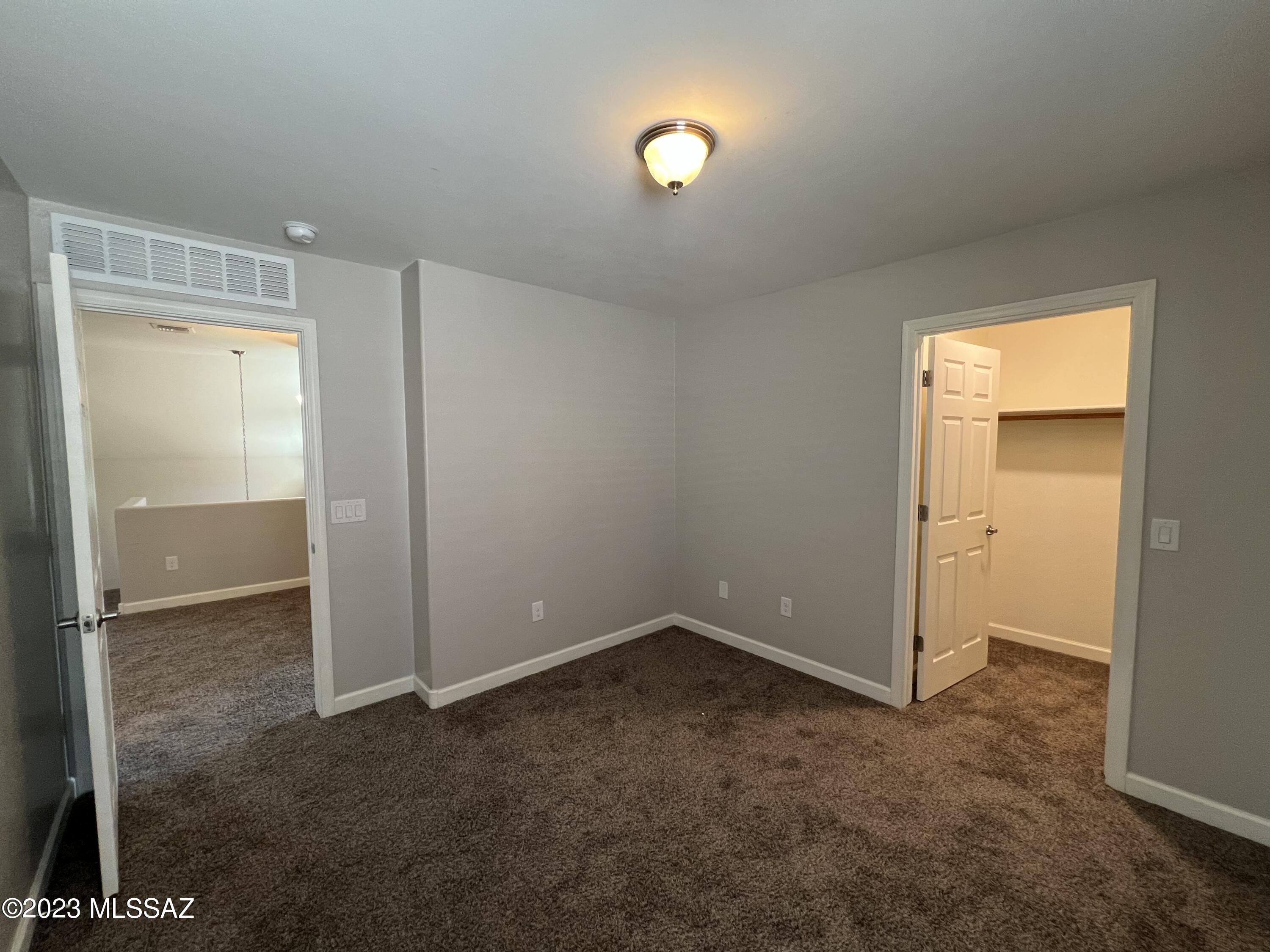 Vista Del Lago Norte SQ20140780198 - Residential Lease