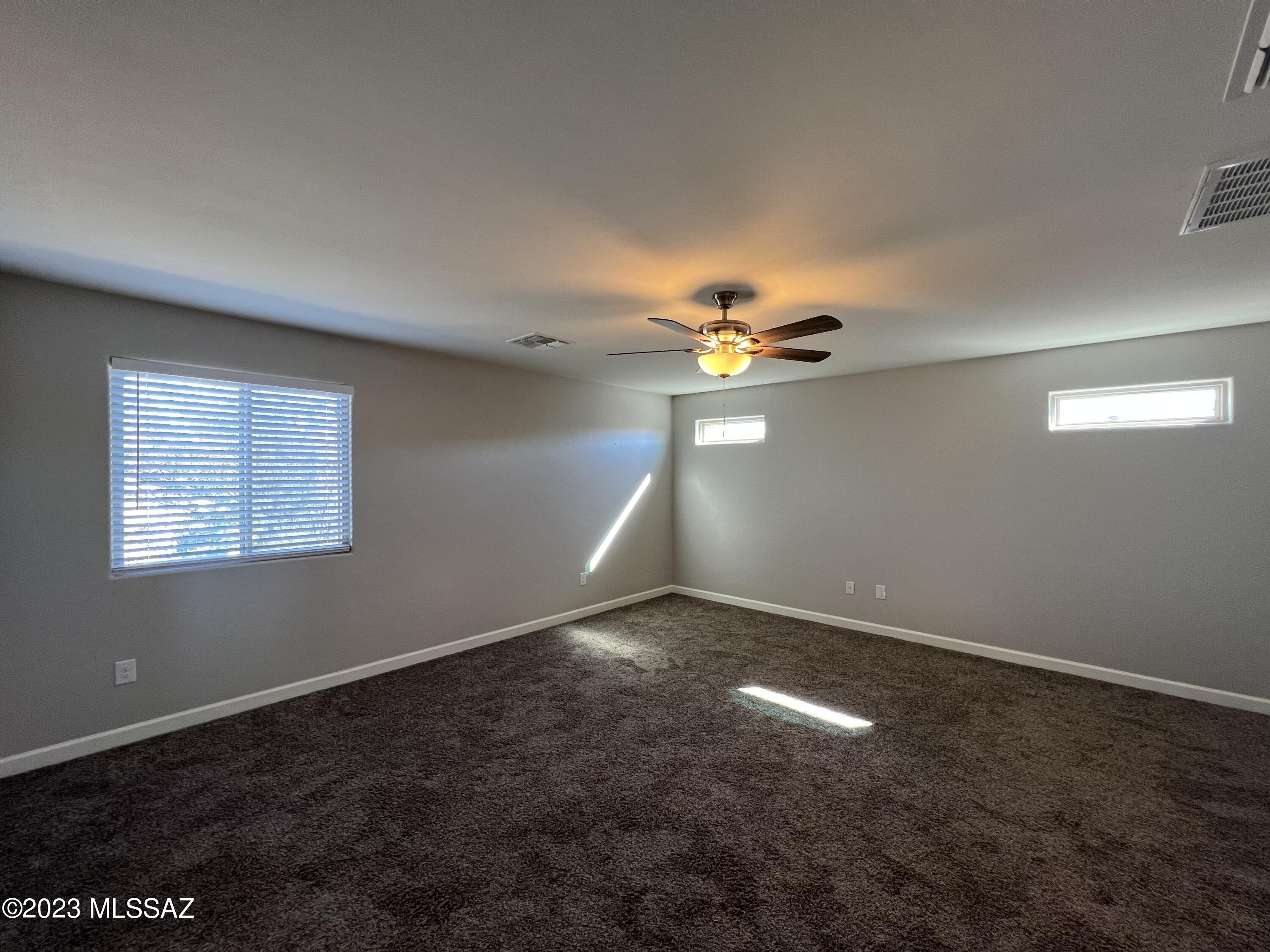 Vista Del Lago Norte SQ20140780198 - Residential Lease