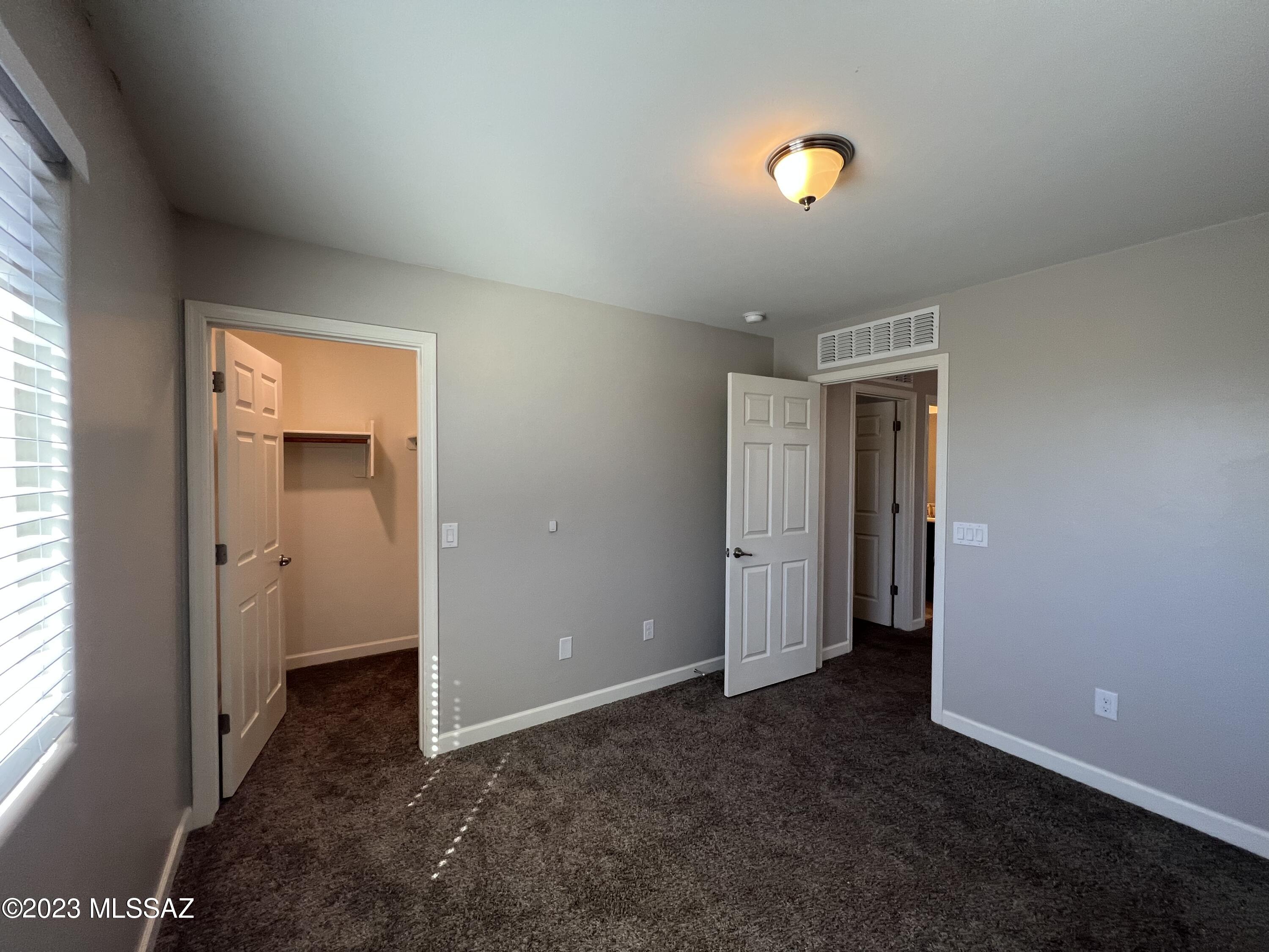 Vista Del Lago Norte SQ20140780198 - Residential Lease