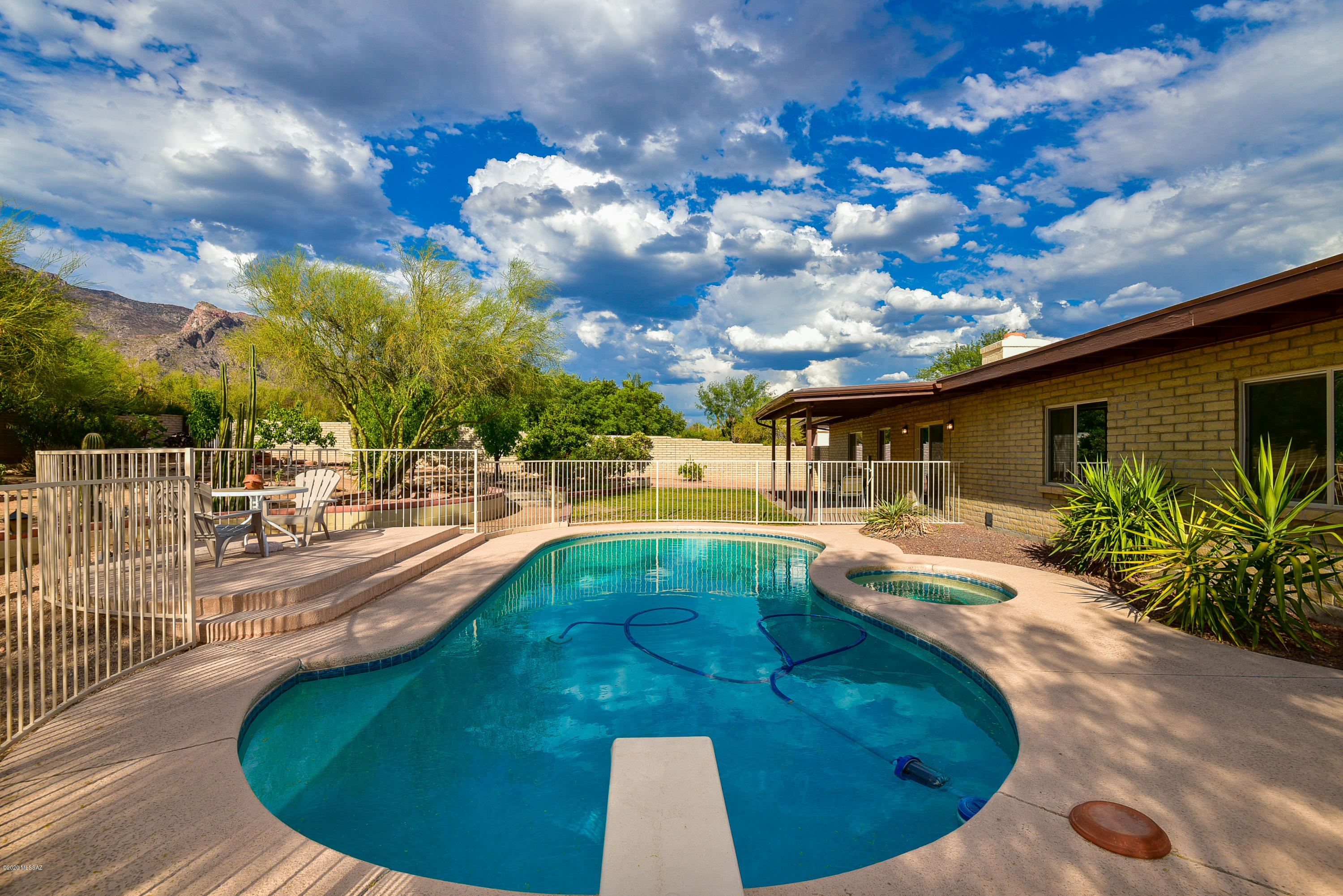 The Foothills Clusters (373-569) - Residential