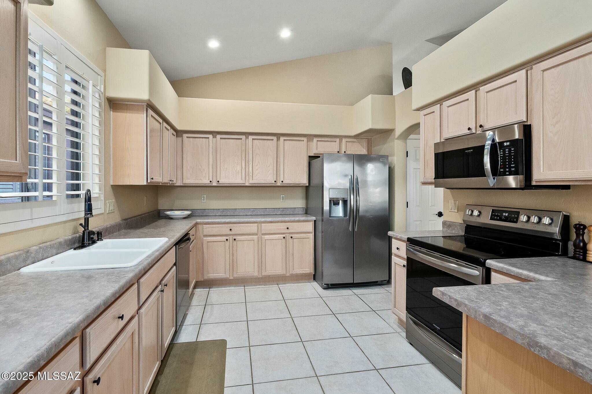 Desert Greens At Oro Valley (1-23) - Residential