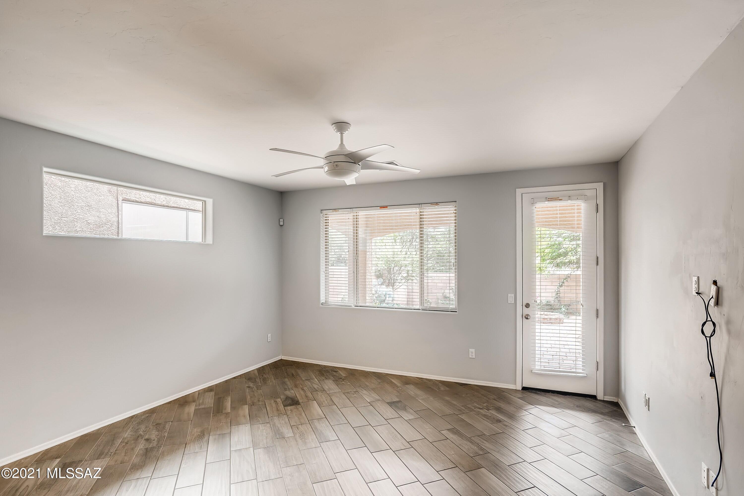 Mariposa Trail - Residential