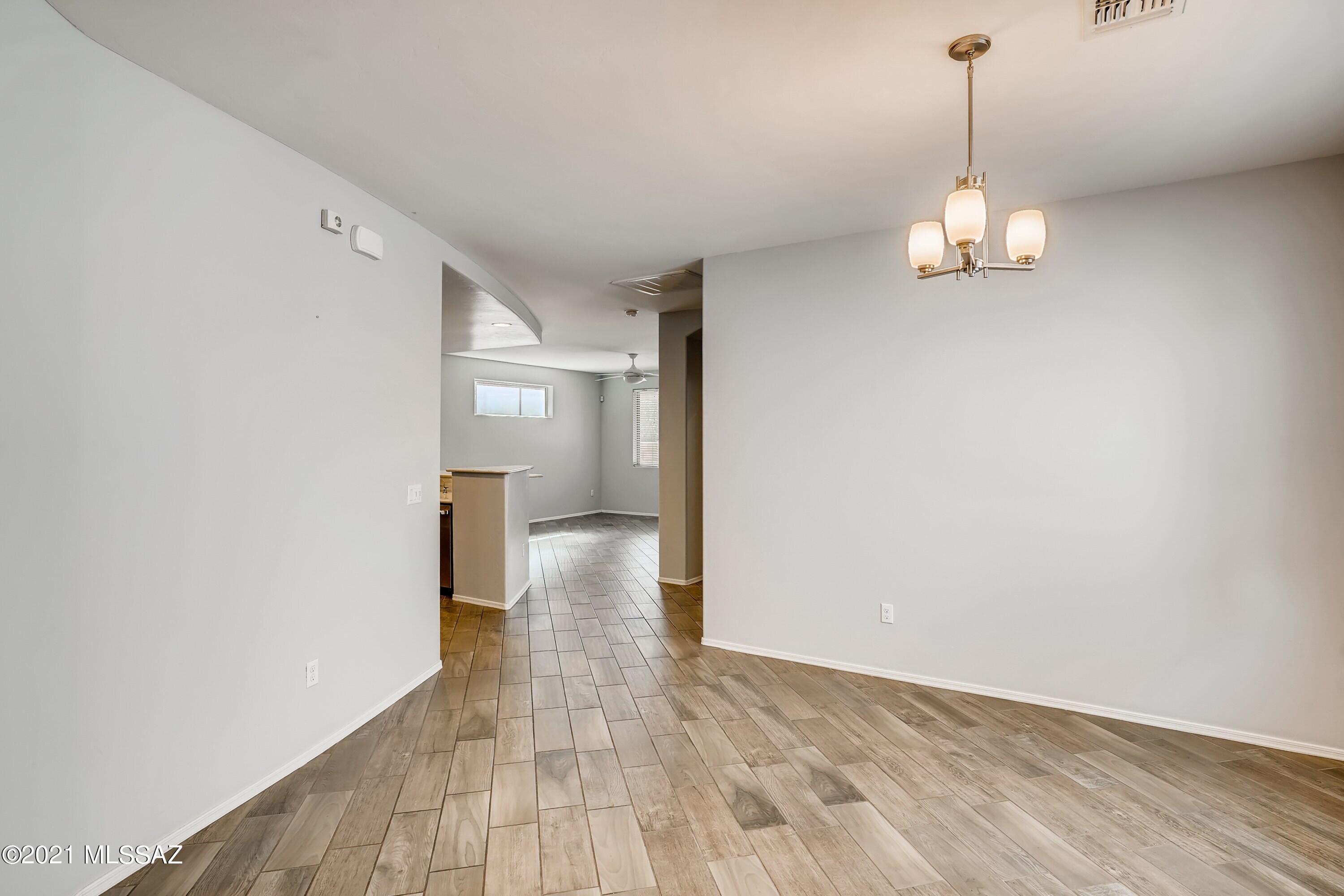 Mariposa Trail - Residential
