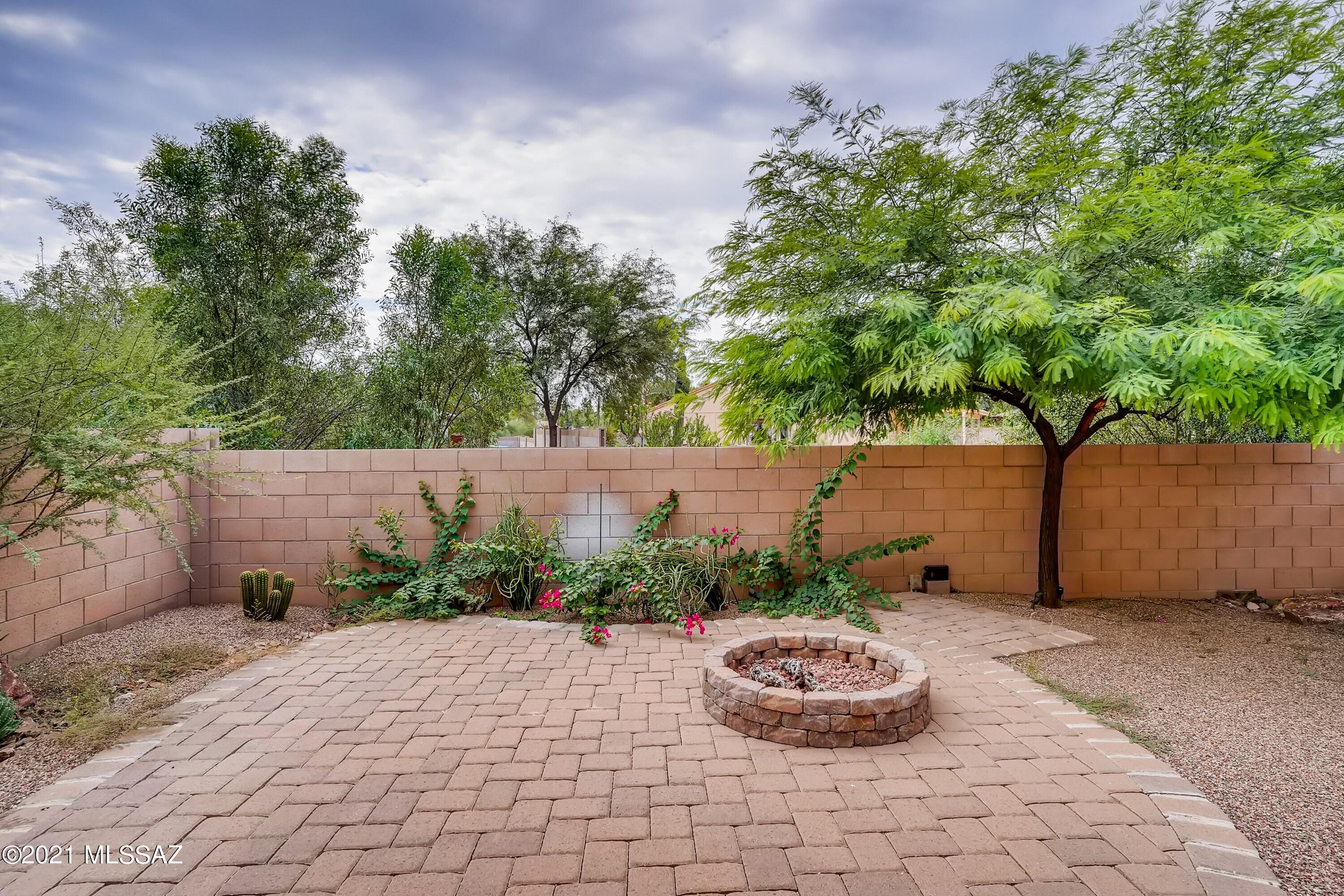 Mariposa Trail - Residential