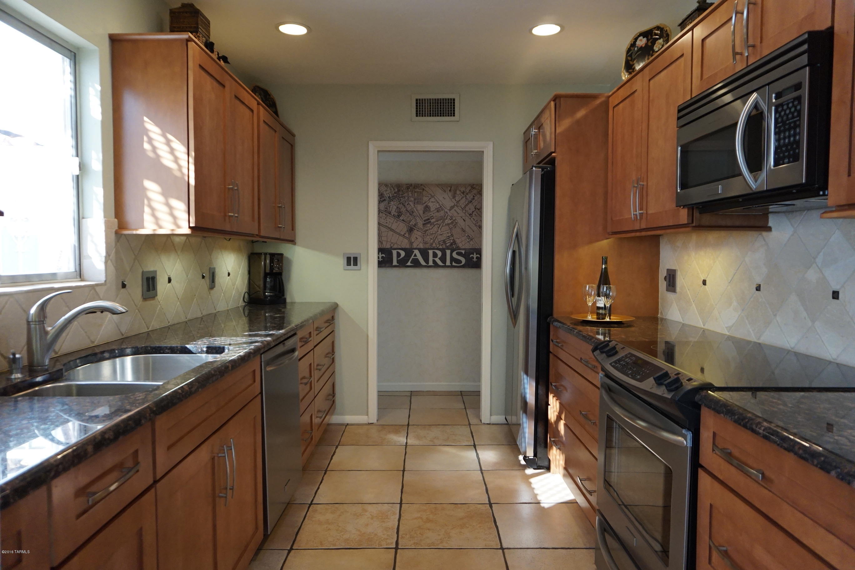 Las Lomitas (1) - Residential