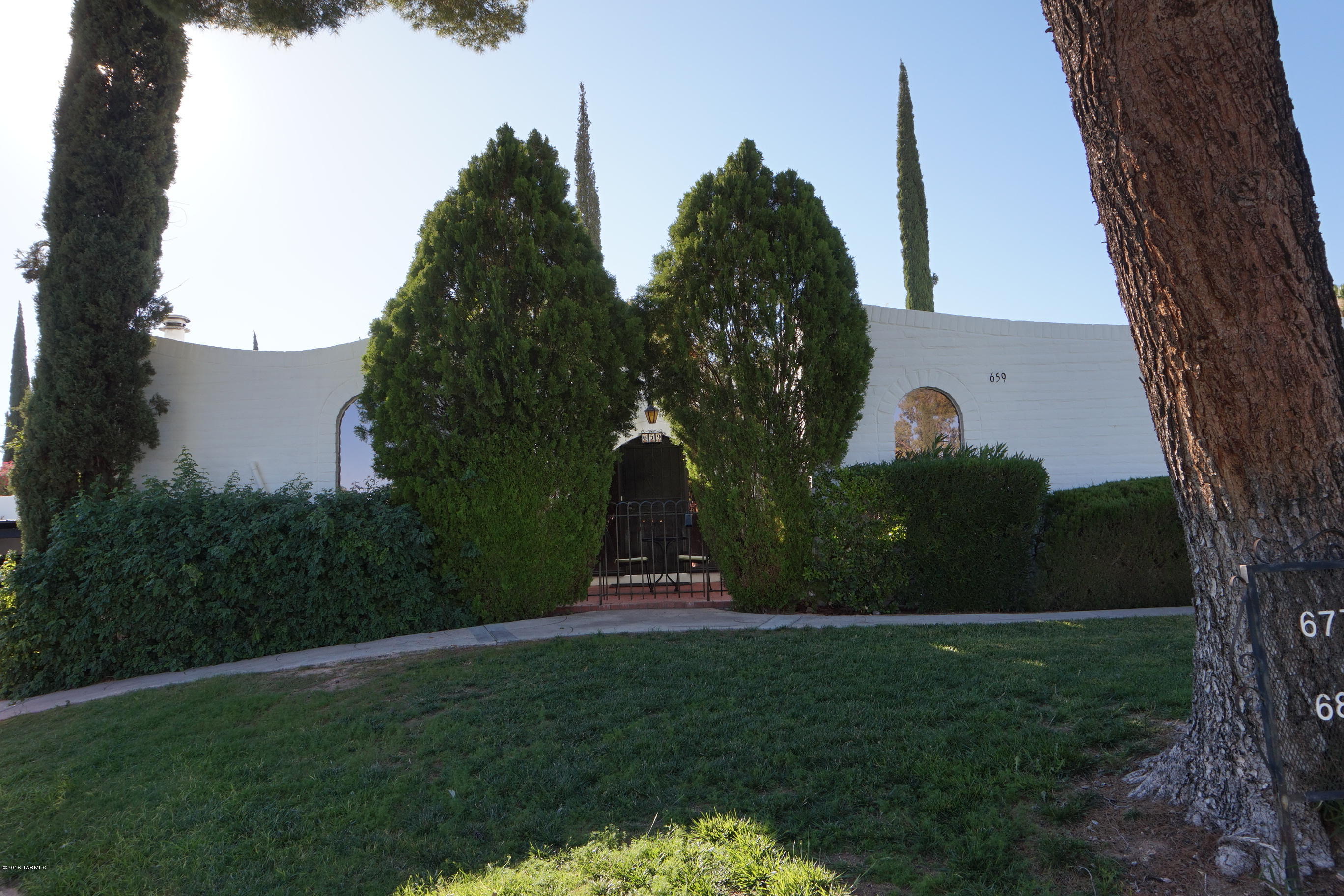 Las Lomitas (1) - Residential