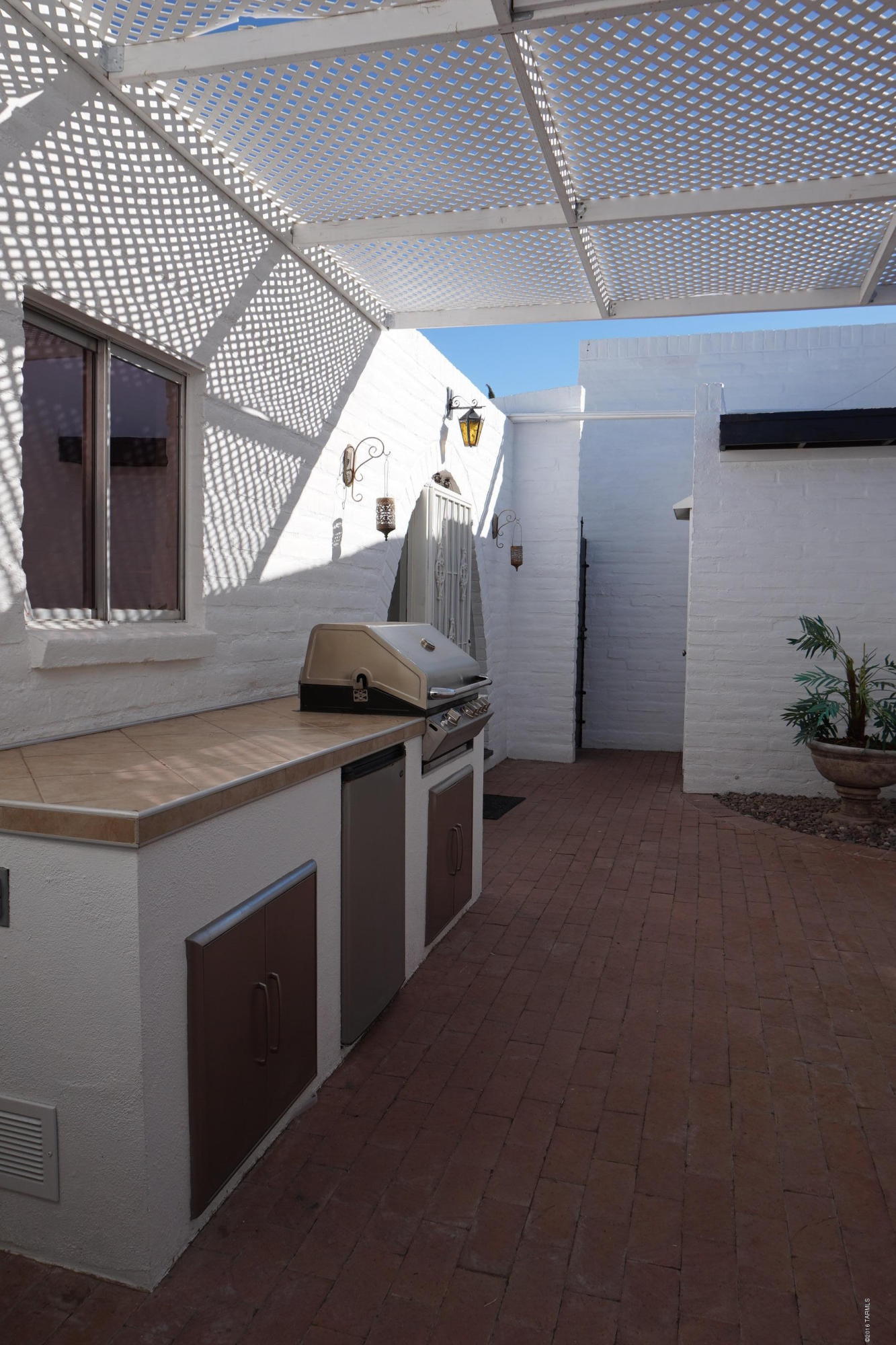 Las Lomitas (1) - Residential