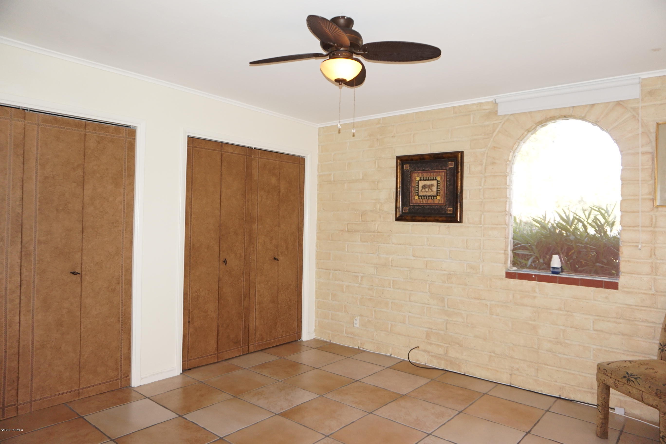Las Lomitas (1) - Residential