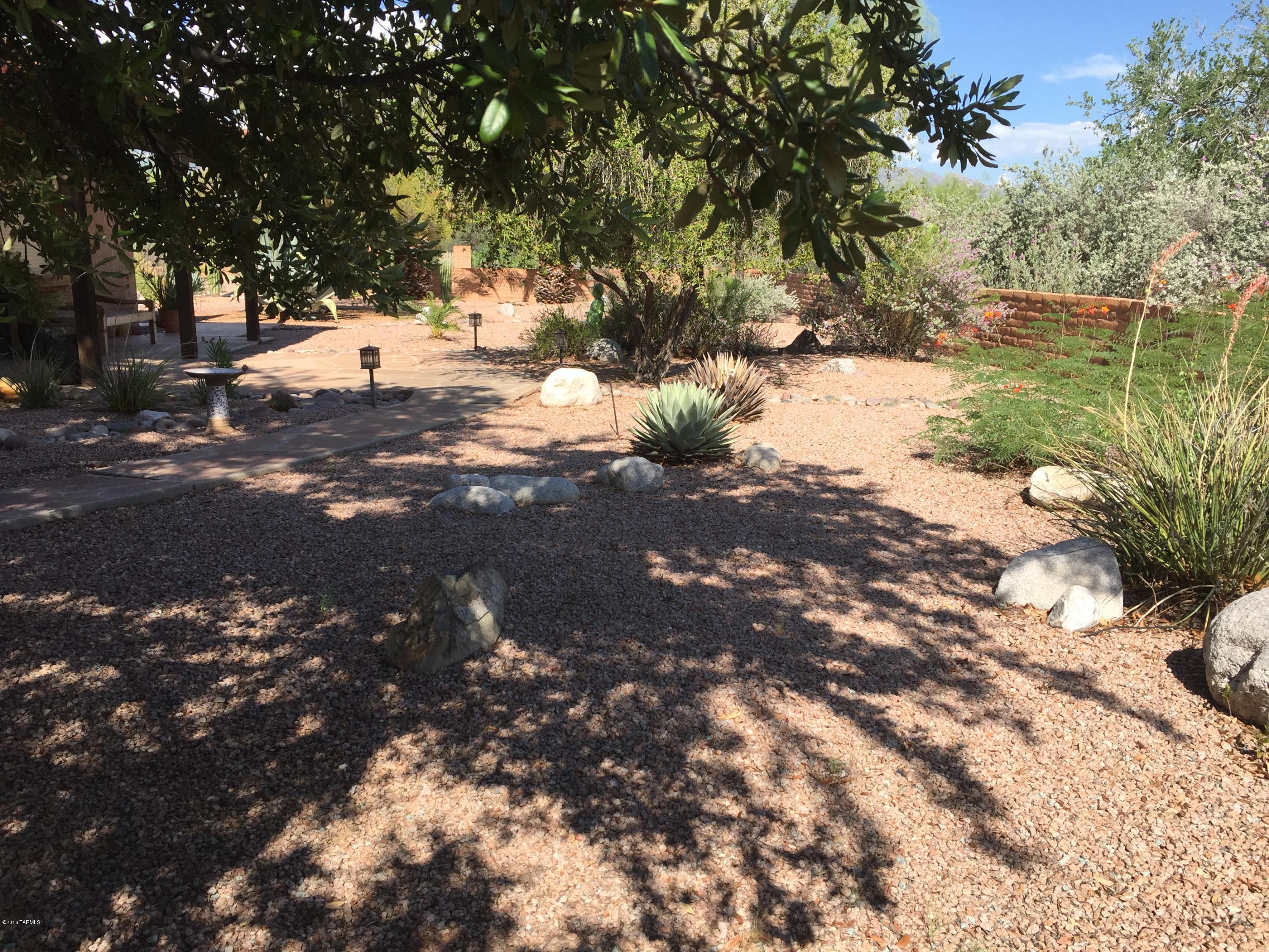 La Cholla Hills(1-313) - Residential