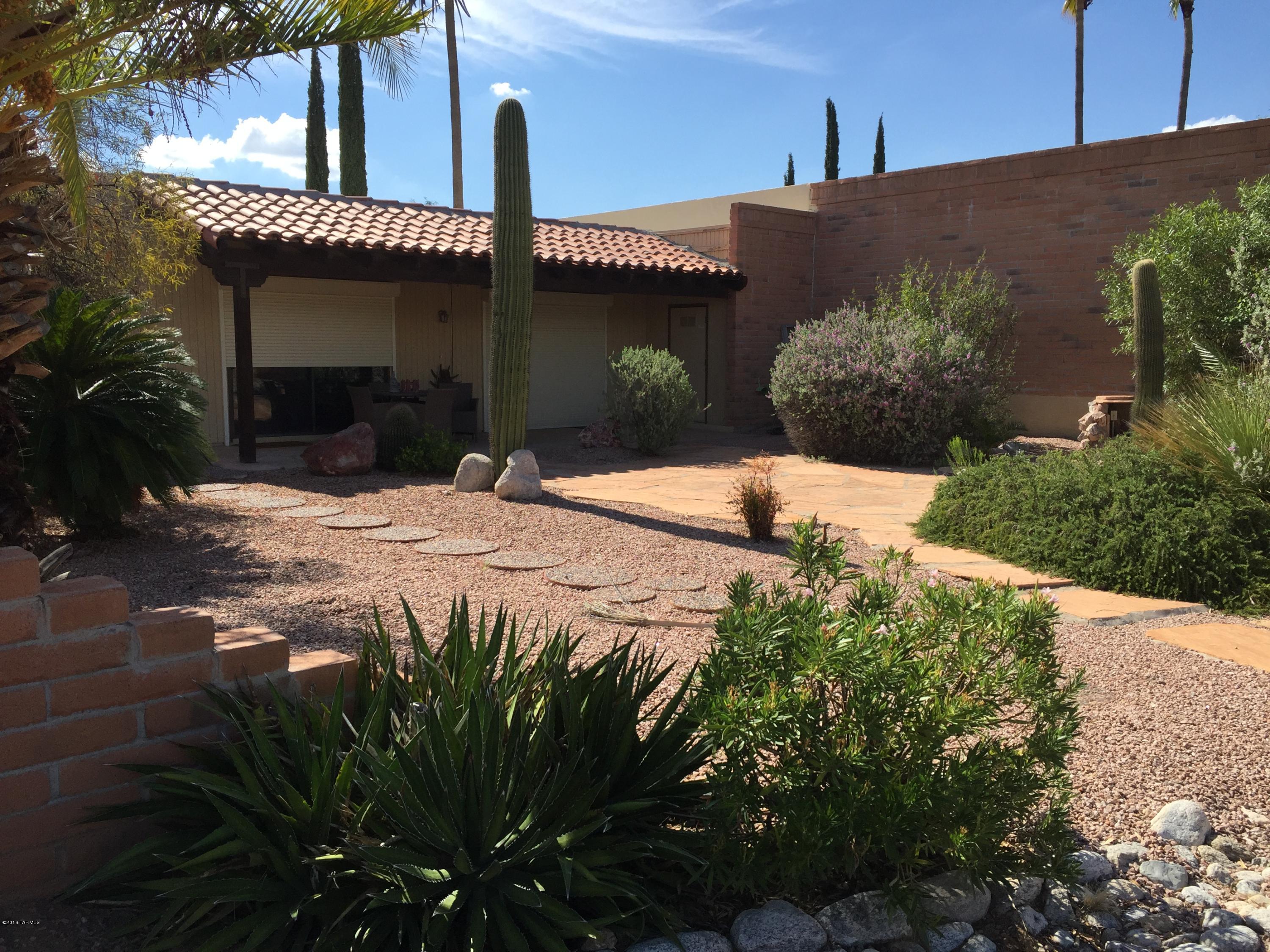 La Cholla Hills(1-313) - Residential