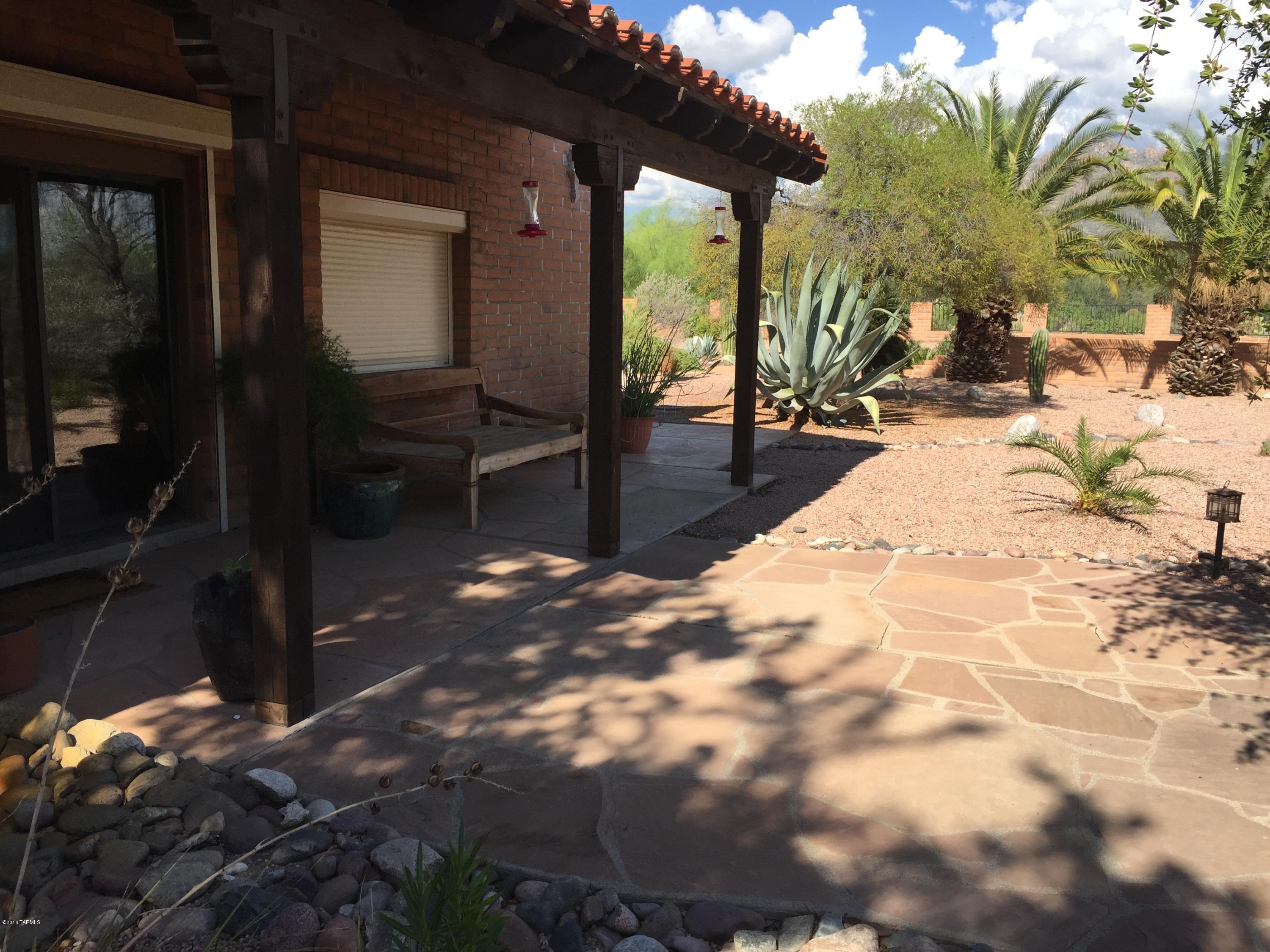 La Cholla Hills(1-313) - Residential