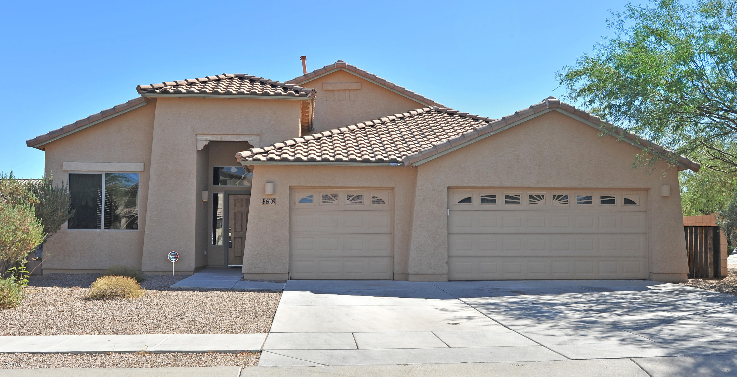Empire Vista (1-153) - Residential