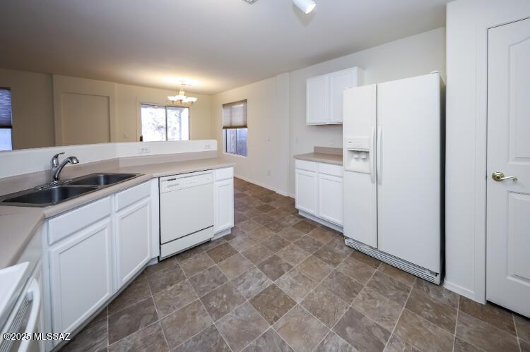 Pantano Ridge (1-123) - Residential Lease