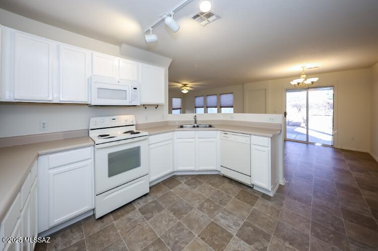 Pantano Ridge (1-123) - Residential Lease