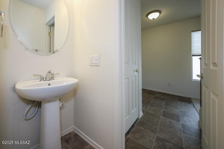 Pantano Ridge (1-123) - Residential Lease