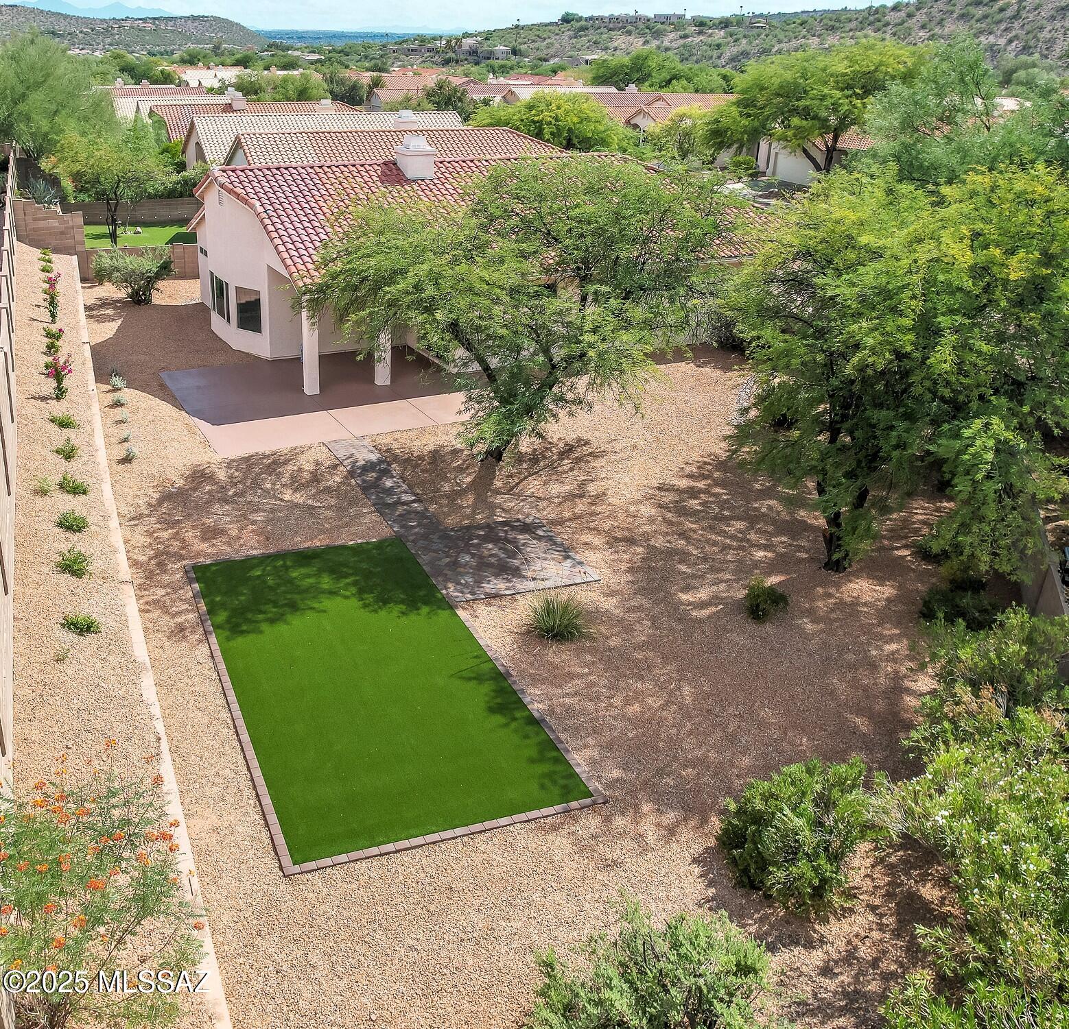 Beautifully renovated, turn-key property on incredible .29 Acre Ventana Vista Lot. Professionally executed re-model offers contemporary kitchen & bathrooms, gorgeous 24'' x 48'' tile flooring + new fixtures, fans & LED lighting. Inviting Breakfast Bar anchors the Great Room design concept, connecting the expanded Modern Kitchen & expansive Living Areas. New modern cabinets & quartz counters throughout. Primary bathroom showcases on-trend design w/ amazing dual-headed shower. Premium location & massive pie-shaped Lot provide exceptional backyard living w/ covered patio, expansive turf area & gorgeous vegetation. Fully loaded: New Roof, Appliances & Water Heater. Pella & Anderson Windows, Lennox 2019 HVAC, Kinetico Water Softener, etc. Washer/Dryer convey. Award winning District 16 Schools.