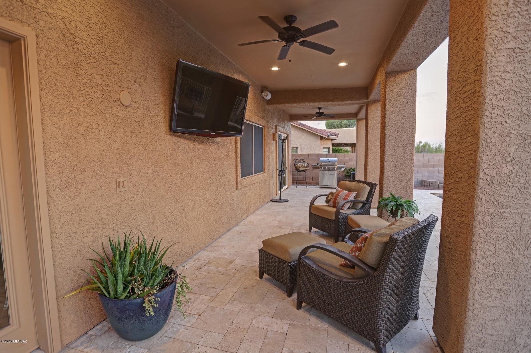 Continental Reserve Blk. 15 (1-66) - Residential